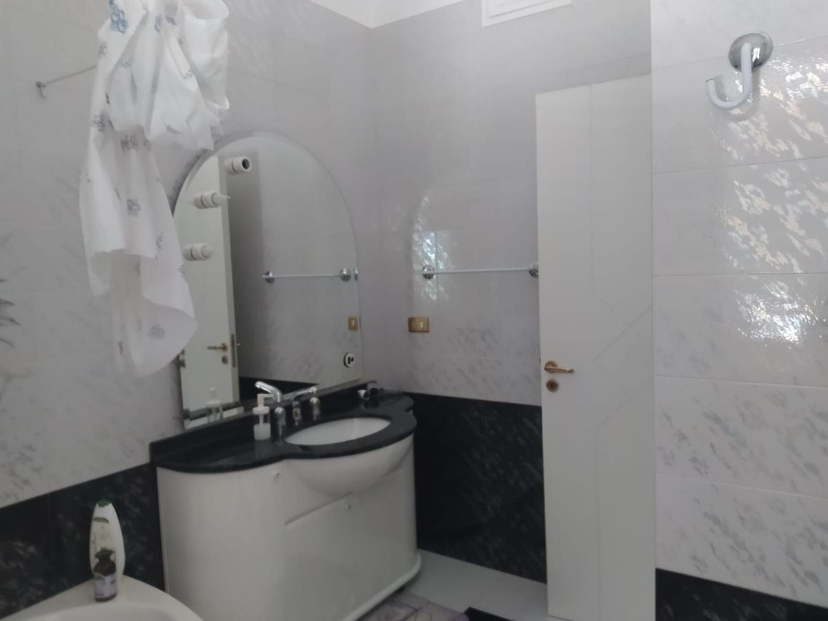 Da Gio - Casa Vacanze A โลโกโรตอนโด ภายนอก รูปภาพ
