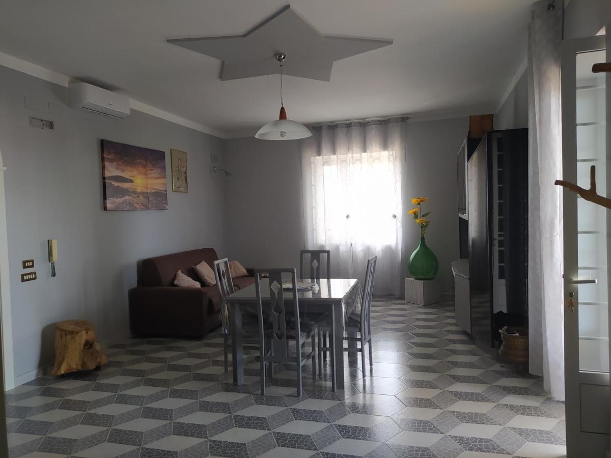 Da Gio - Casa Vacanze A โลโกโรตอนโด ภายนอก รูปภาพ