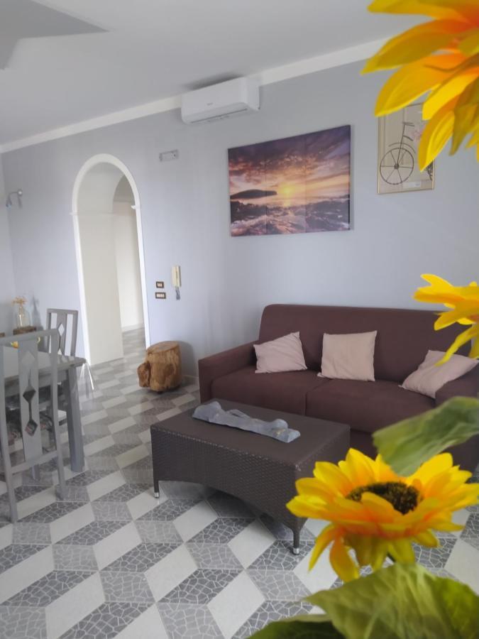 Da Gio - Casa Vacanze A โลโกโรตอนโด ภายนอก รูปภาพ